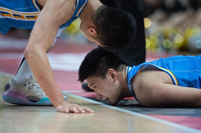 开云登录入口-距离黑九奇迹只差一口气!首钢再次被广东绝地逆转